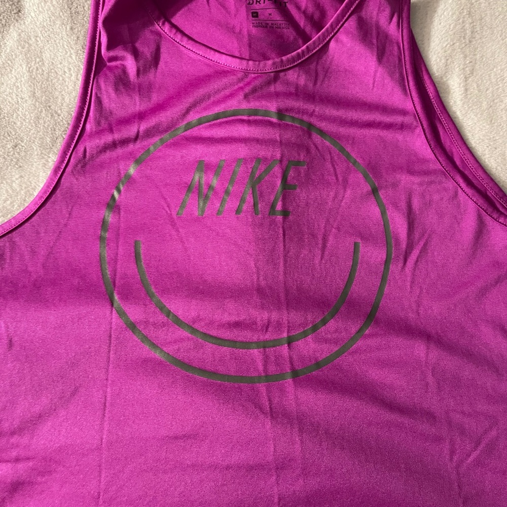 Nike dri-fit training top